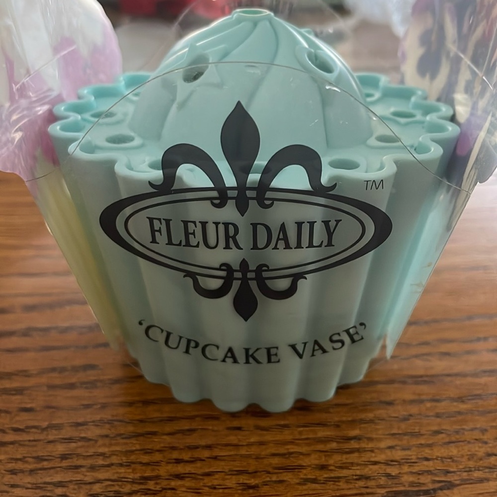 Fleur Daily Vase